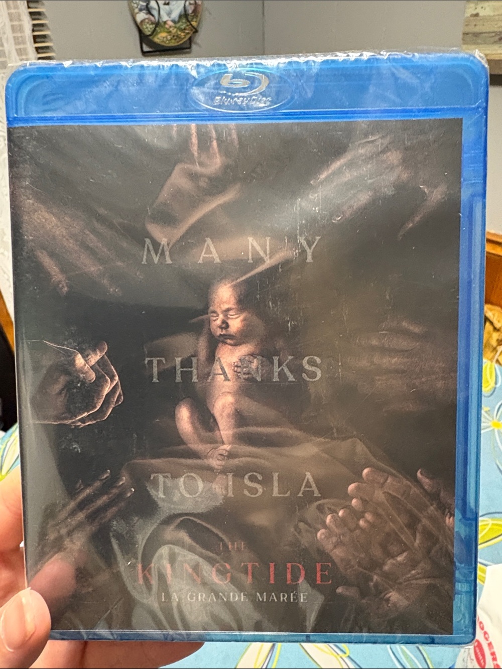 Blu-ray Disc Movie - Many Thanks to Isla (Blue)